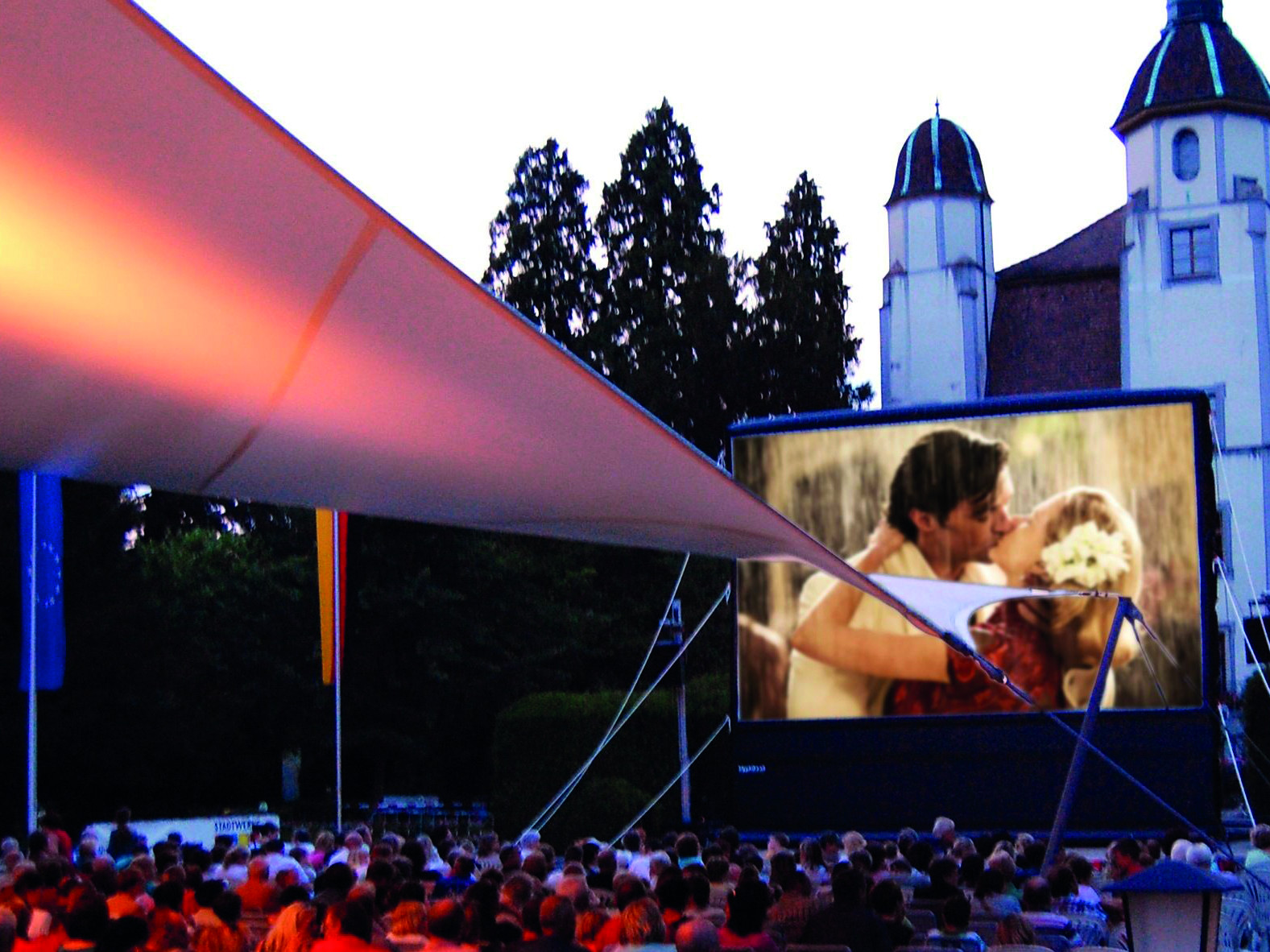  Kino-Open-Air im Schlosspark 